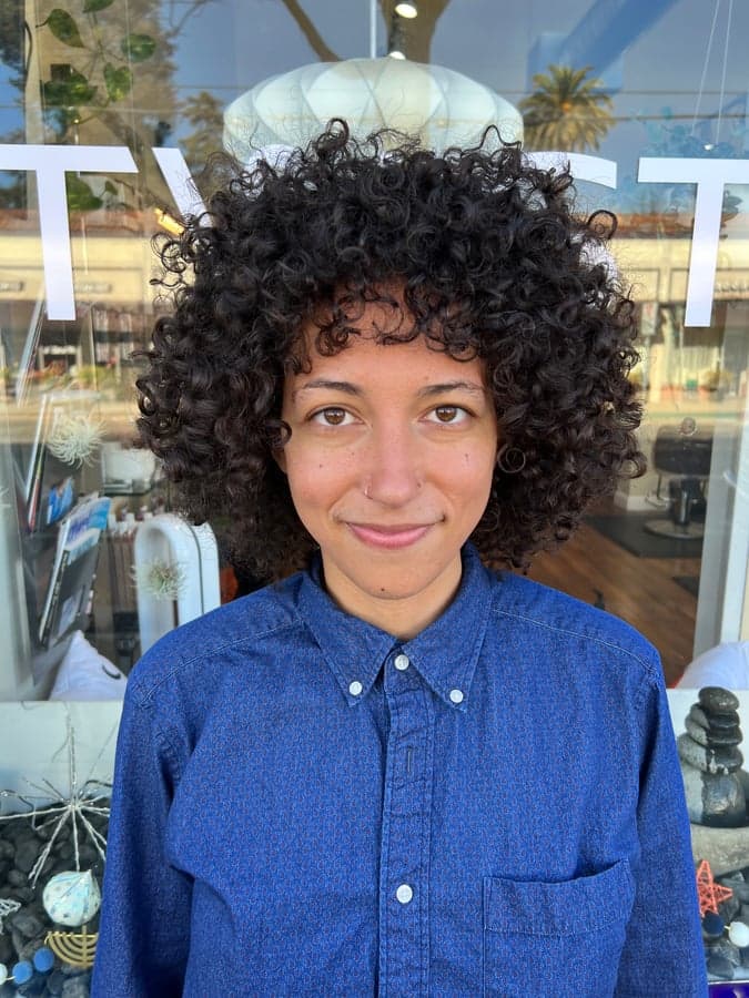 Julianna Torres @the.curly.cosmo gallery image