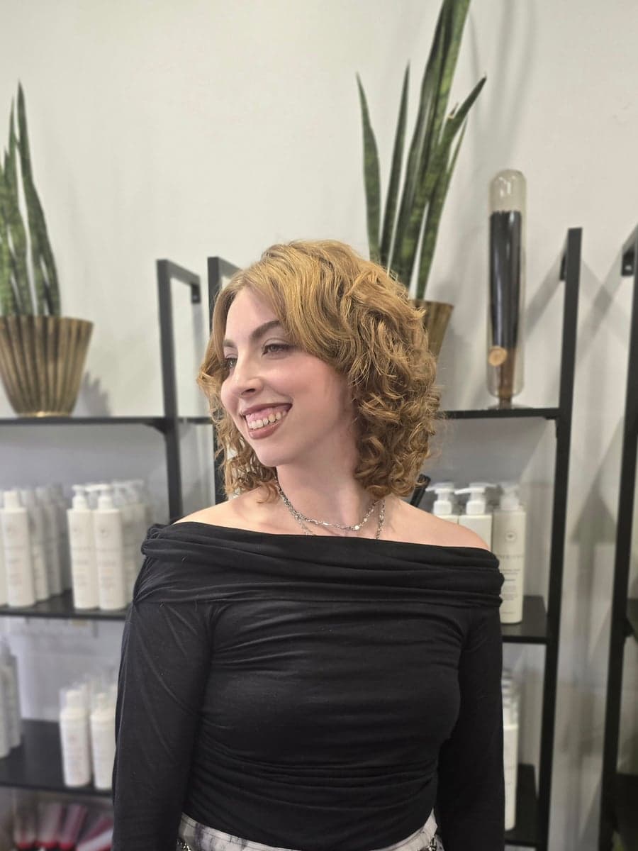 Posh Curls gallery image