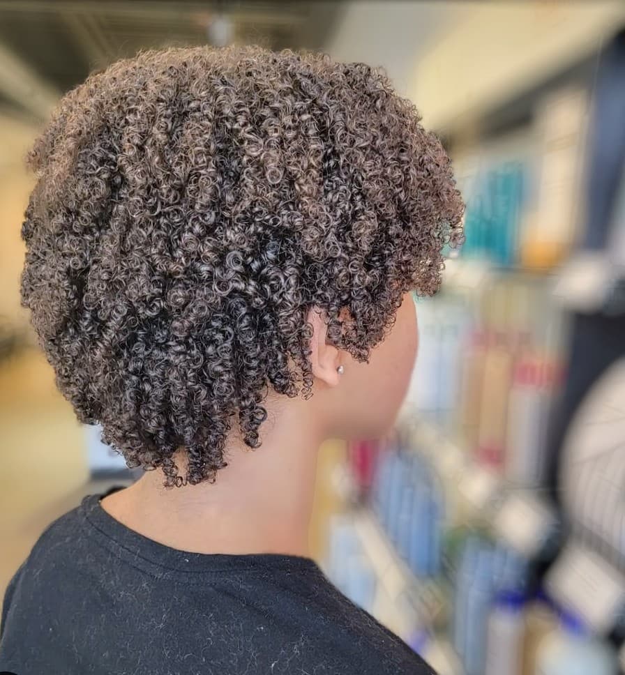DeAnna's Hair Haven gallery image
