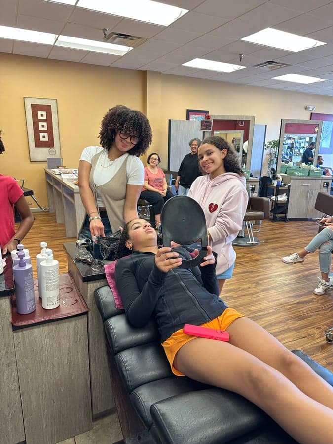 Oasis Hair Salon gallery image