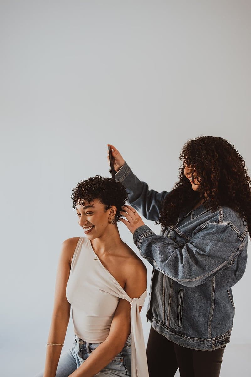 Gossip Curl gallery image
