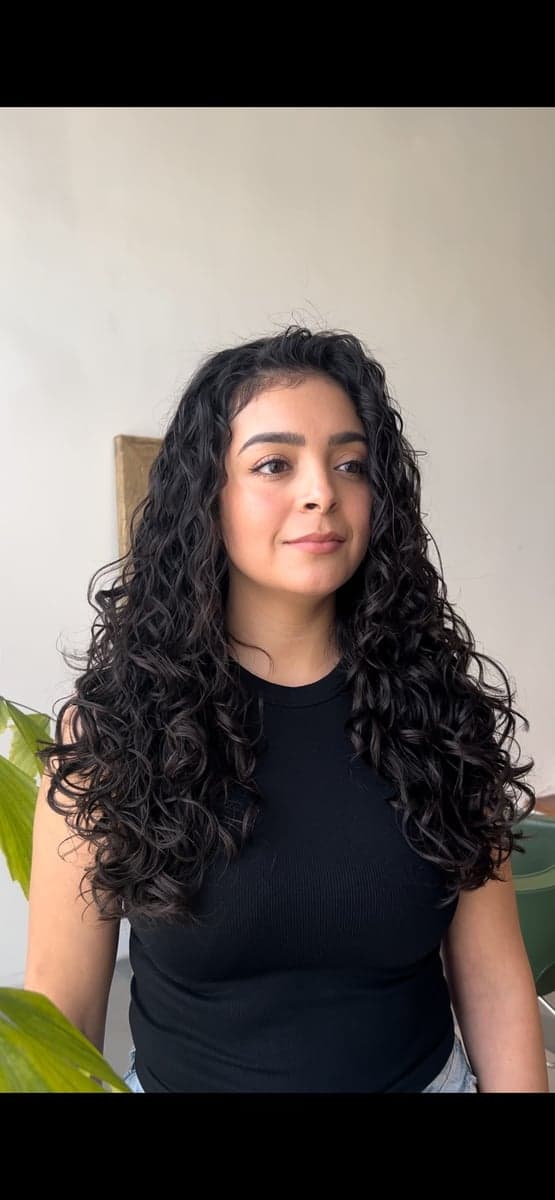 Julianna Torres @the.curly.cosmo gallery image