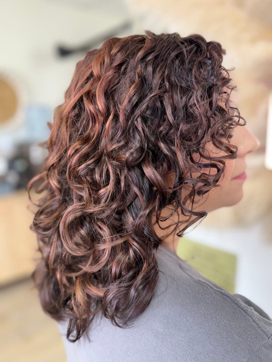 House of Cuts & Curls gallery image